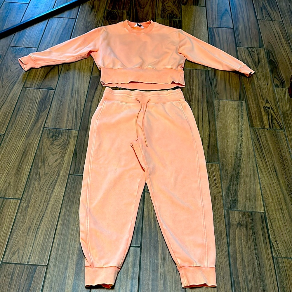 Joy Lab Jogging Set. - image 1